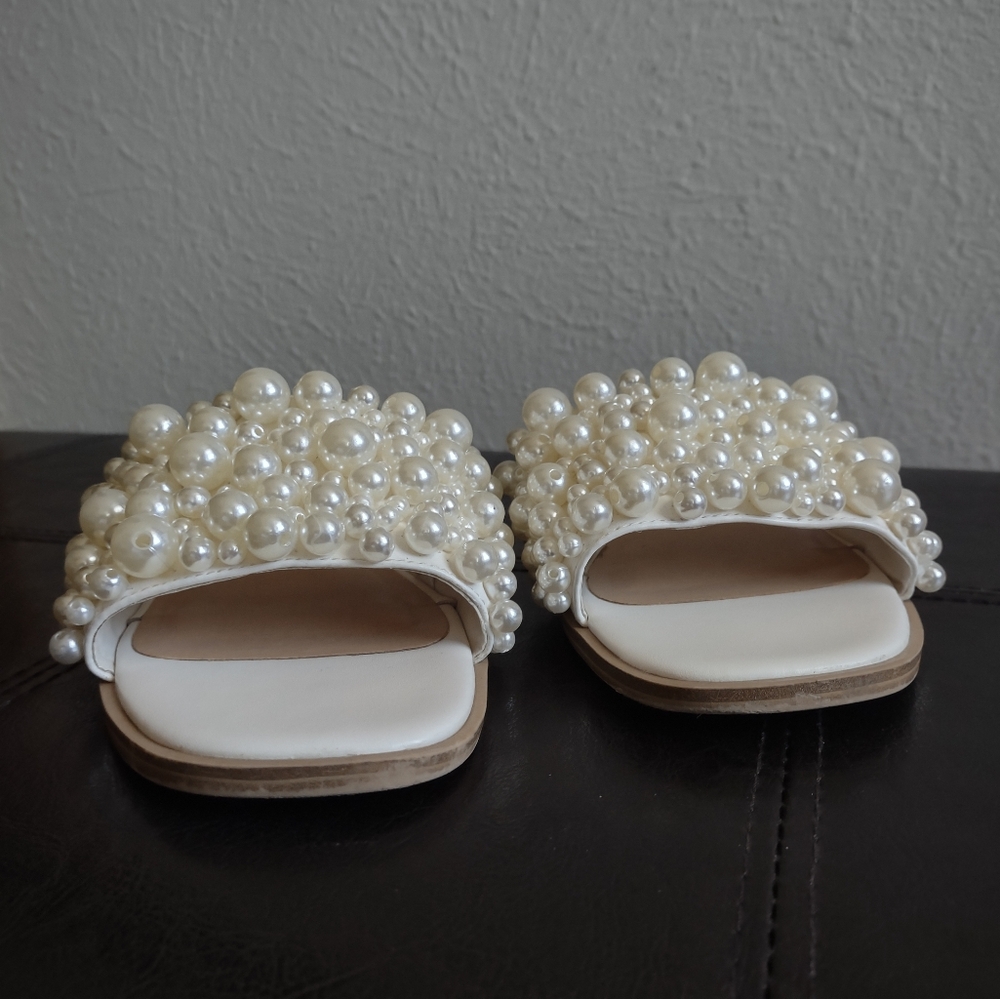 ***SOLD***New Day Women's Nylah Slide Pearl Embellished Sandals Size 7 - Picture 10 of 14